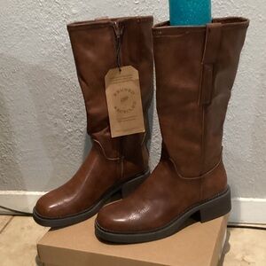 FRYE AND CO. Brown Leather Combat Boots